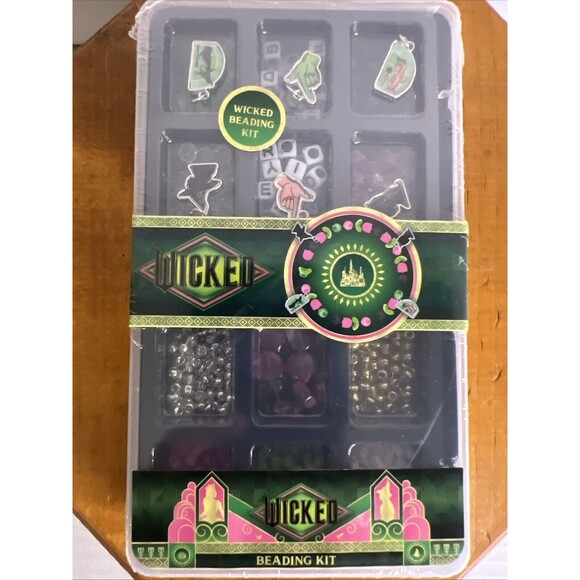 Wicked Beading Kit Elphaba Assorted‎ Charms/Alphabets - Bracelet Making - - Picture 1 of 11